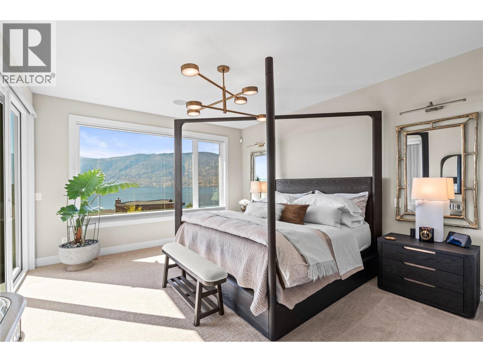 Large Primary Suite with lake views - 1666 Lakestone Drive, Lake Country, BC