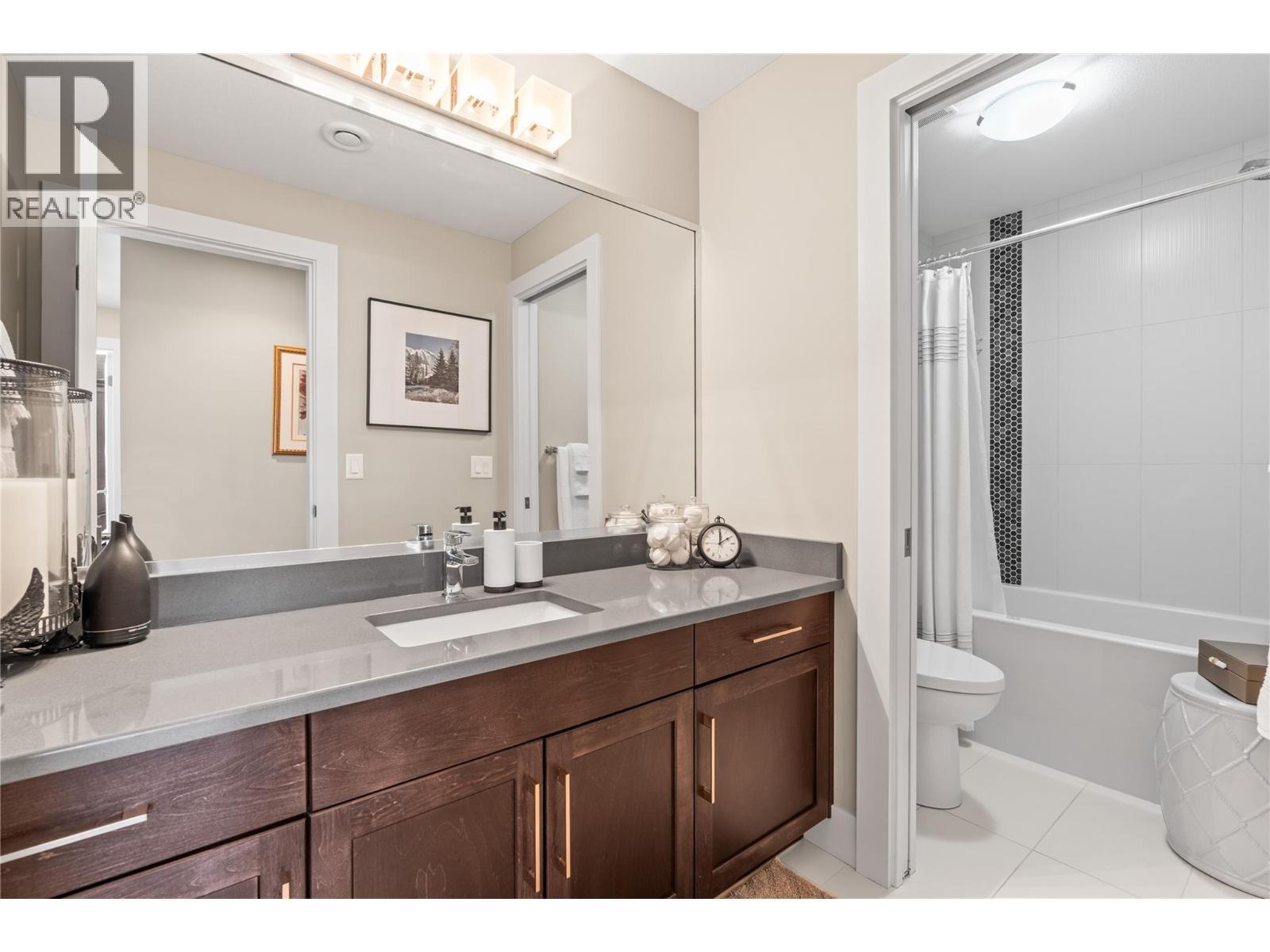 Guest Bathroom (lower level) - 1666 Lakestone Drive, Lake Country, BC