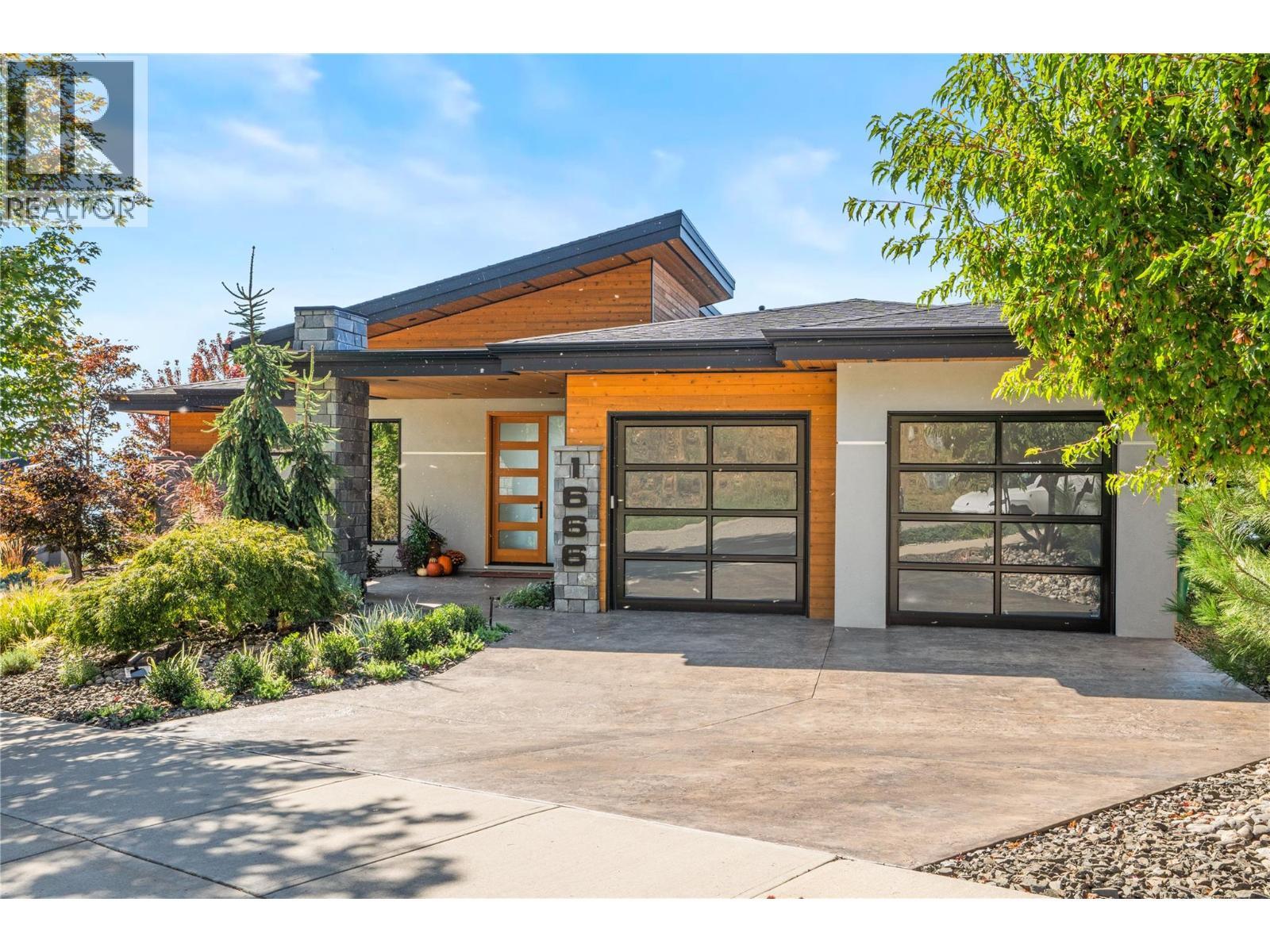 Front of home - 1666 Lakestone Drive, Lake Country, BC