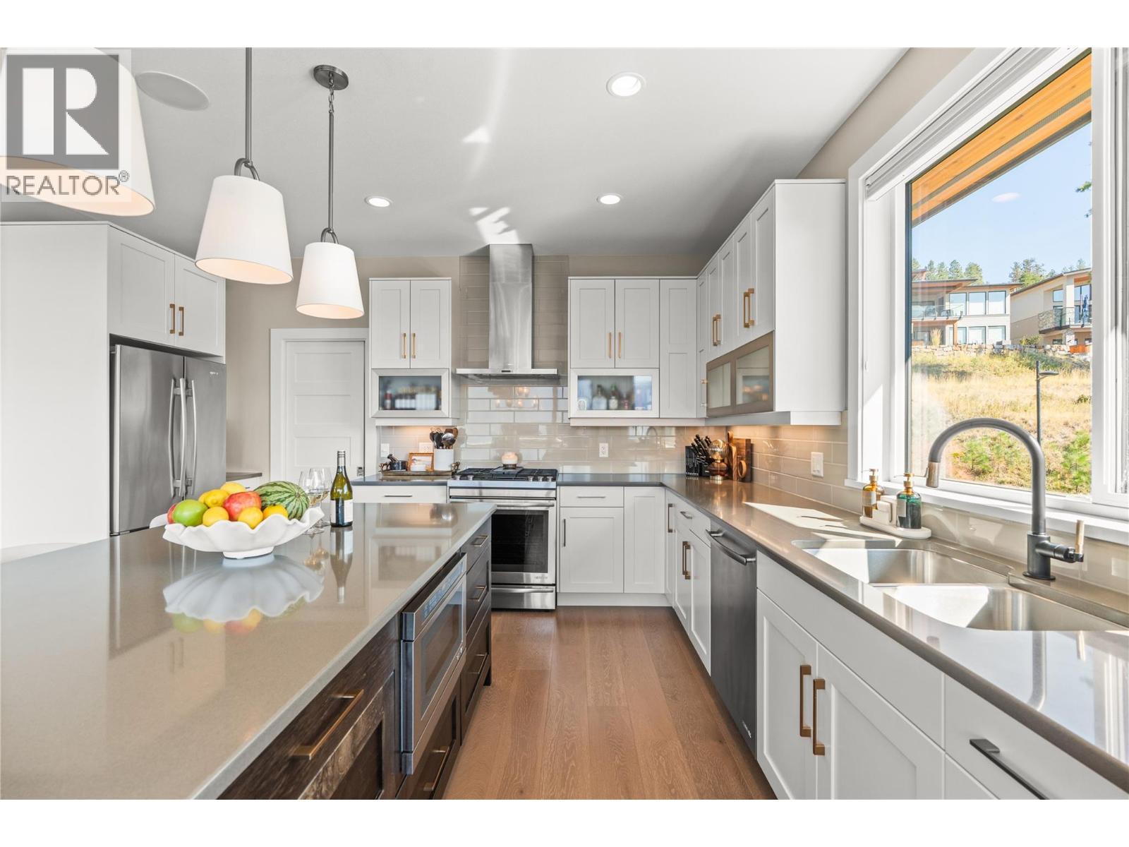Kitchen - 1666 Lakestone Drive, Lake Country, BC