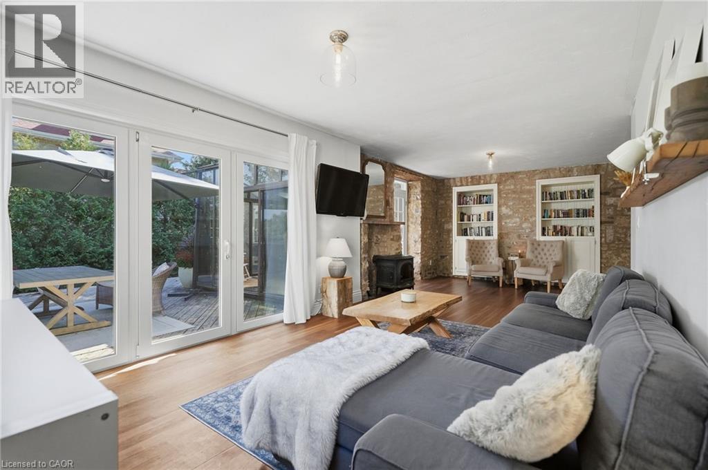 1264 Old #8 Highway, Sheffield, ON