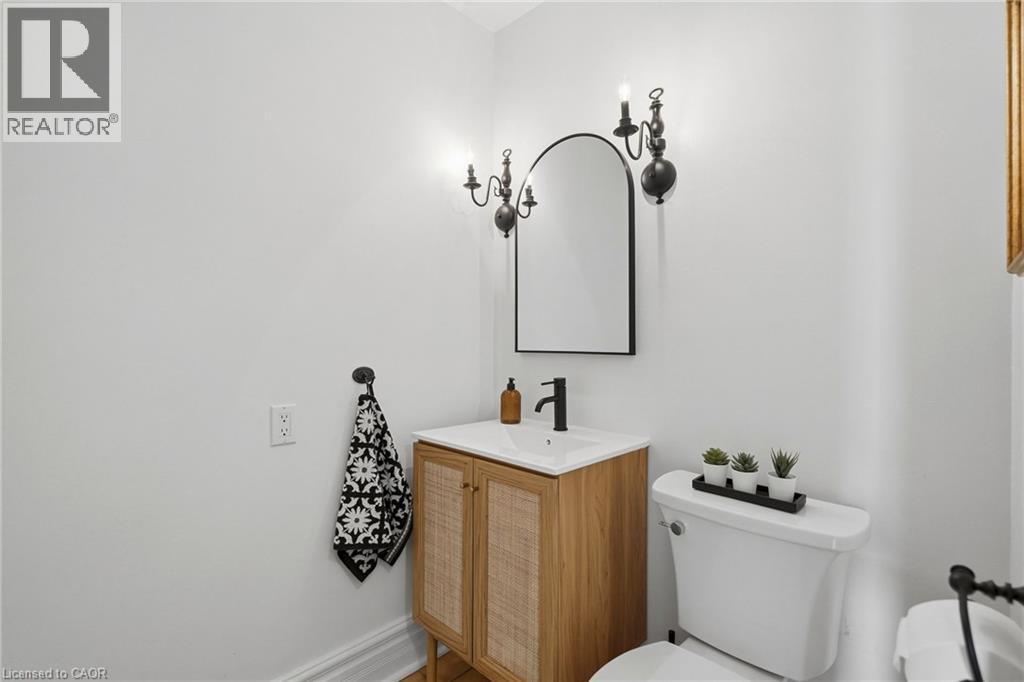 1264 Old #8 Highway, Sheffield, ON