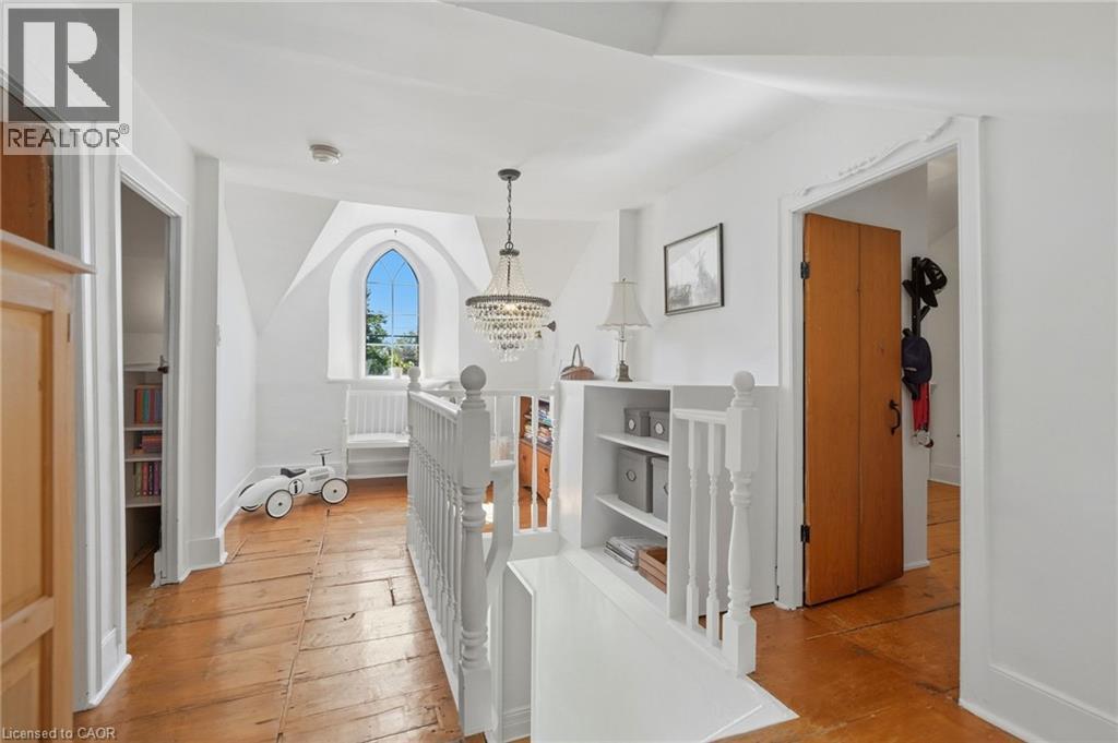 1264 Old #8 Highway, Sheffield, ON