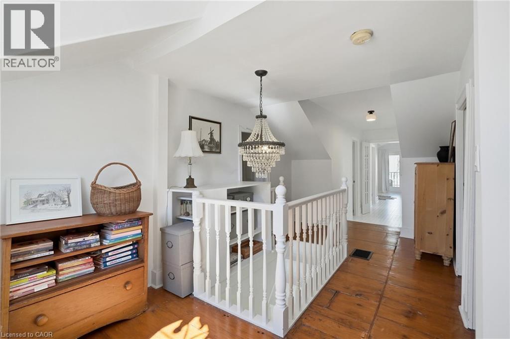 1264 Old #8 Highway, Sheffield, ON