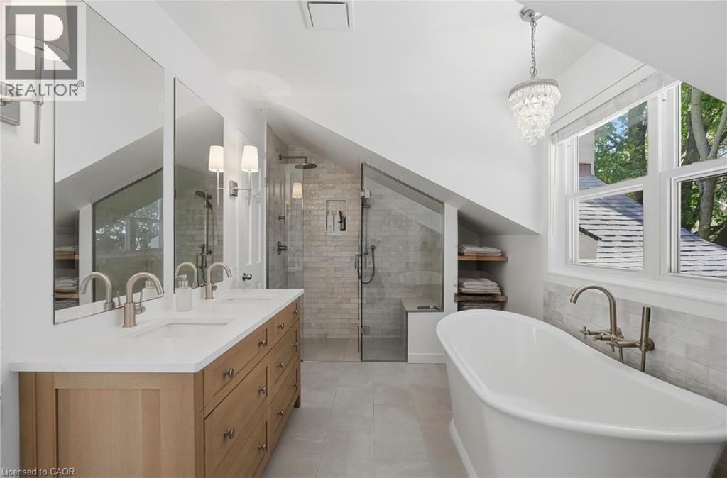 1264 Old #8 Highway, Sheffield, ON