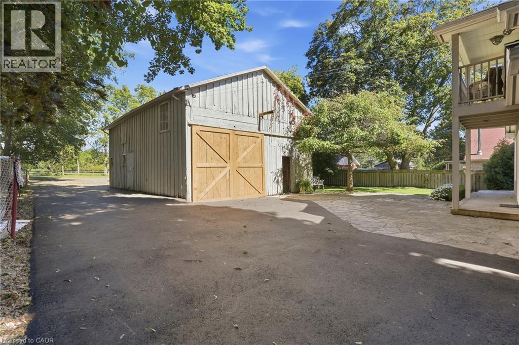 1264 Old #8 Highway, Sheffield, ON