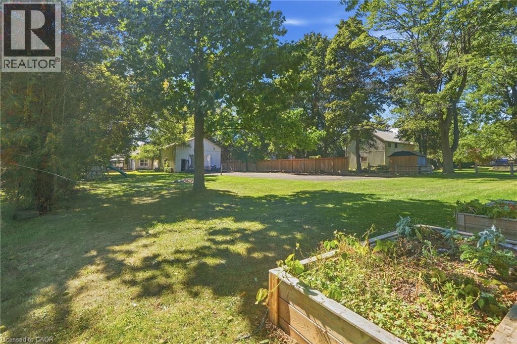 1264 Old #8 Highway, Sheffield, ON