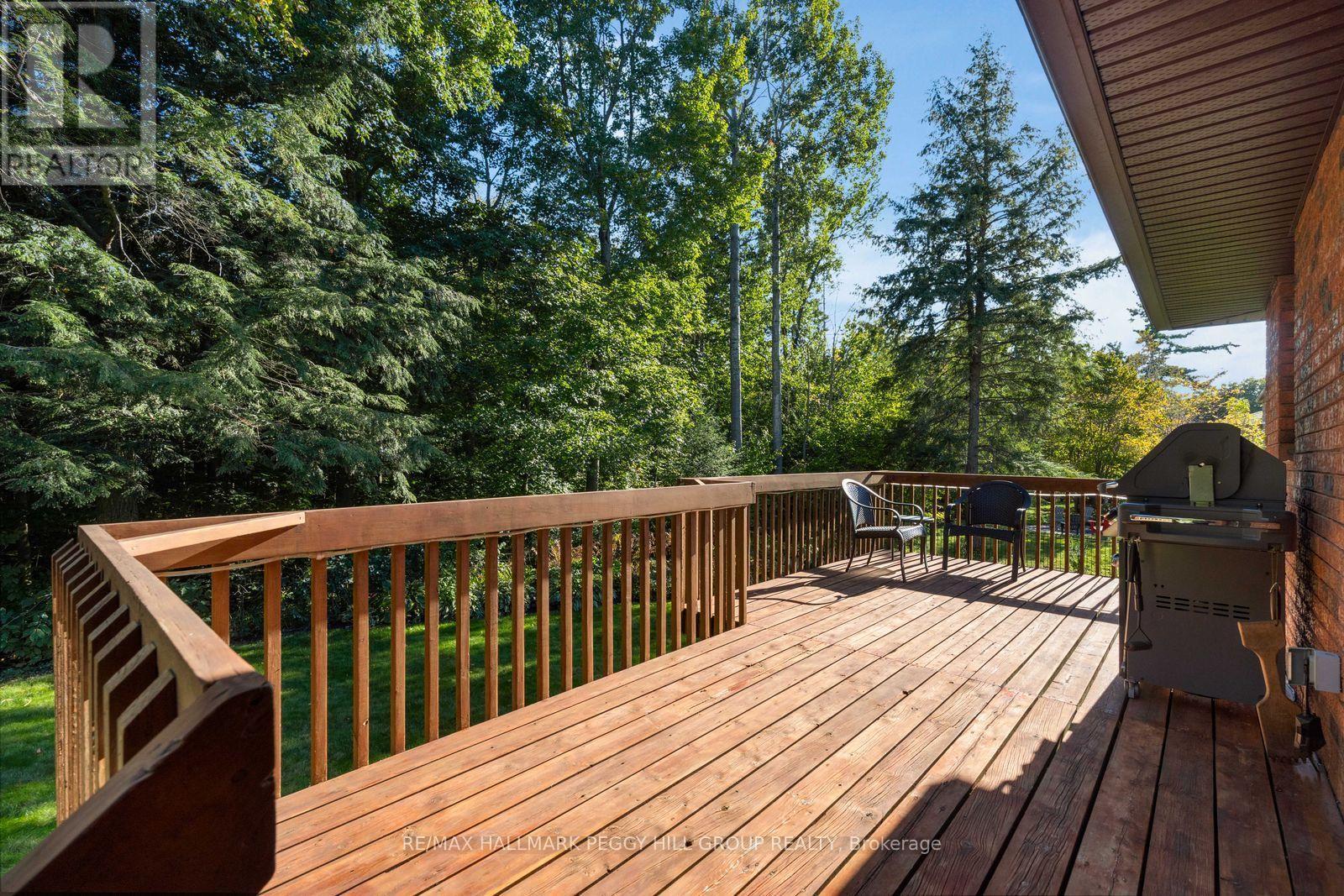 17 Holloway Lane, Springwater, ON