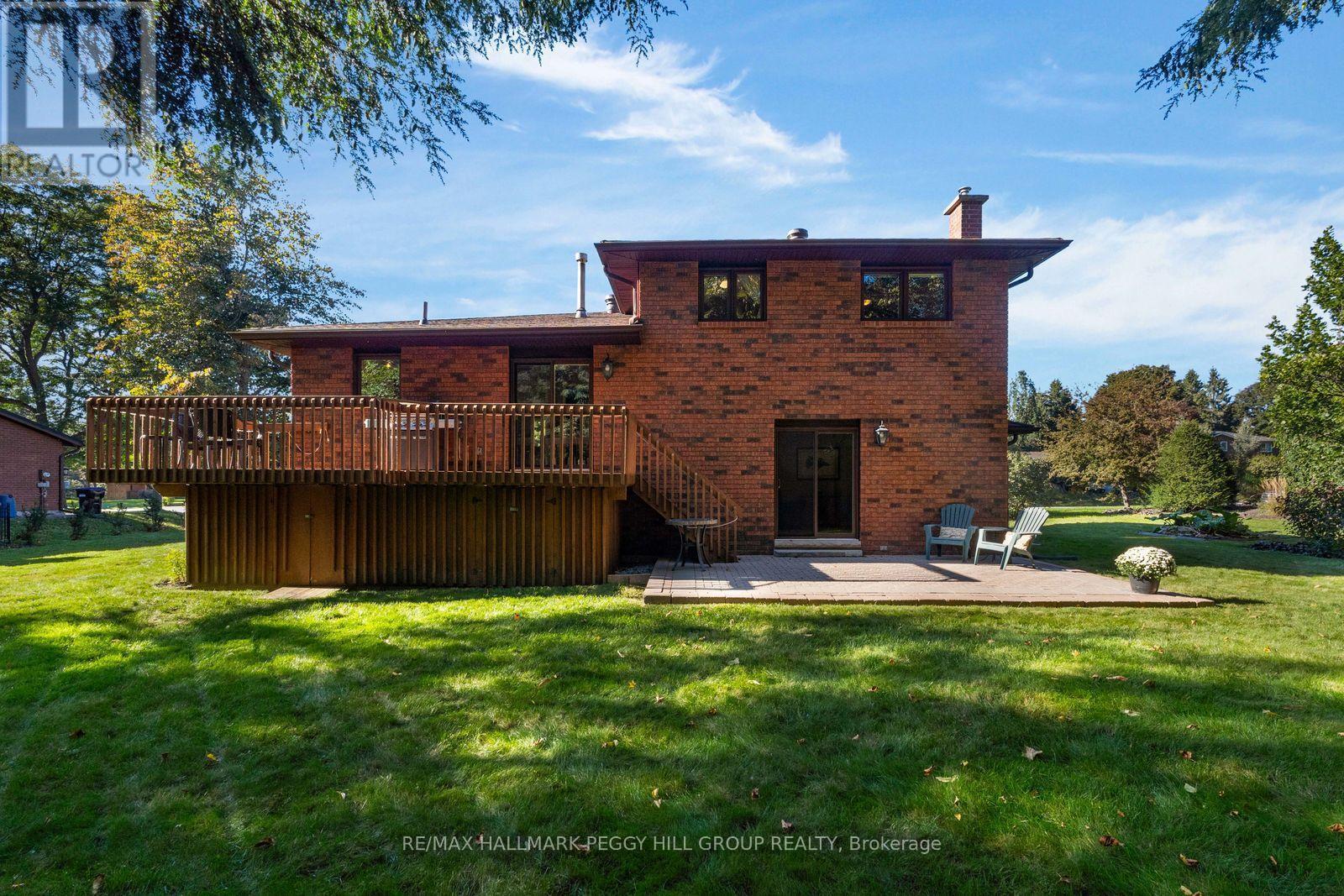 17 Holloway Lane, Springwater, ON