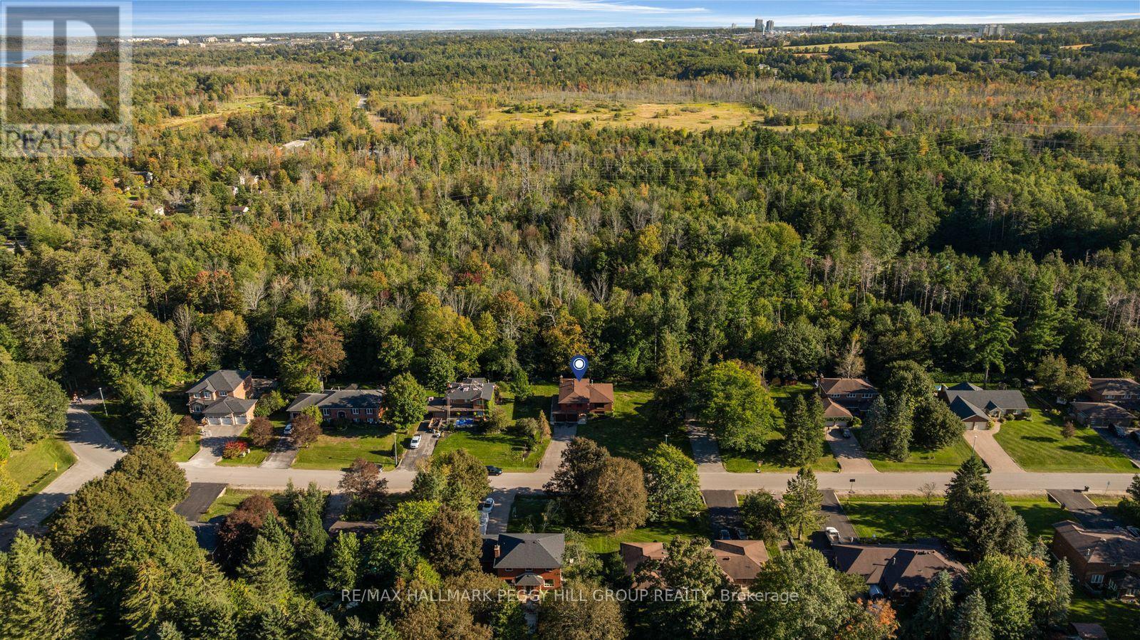 17 Holloway Lane, Springwater, ON