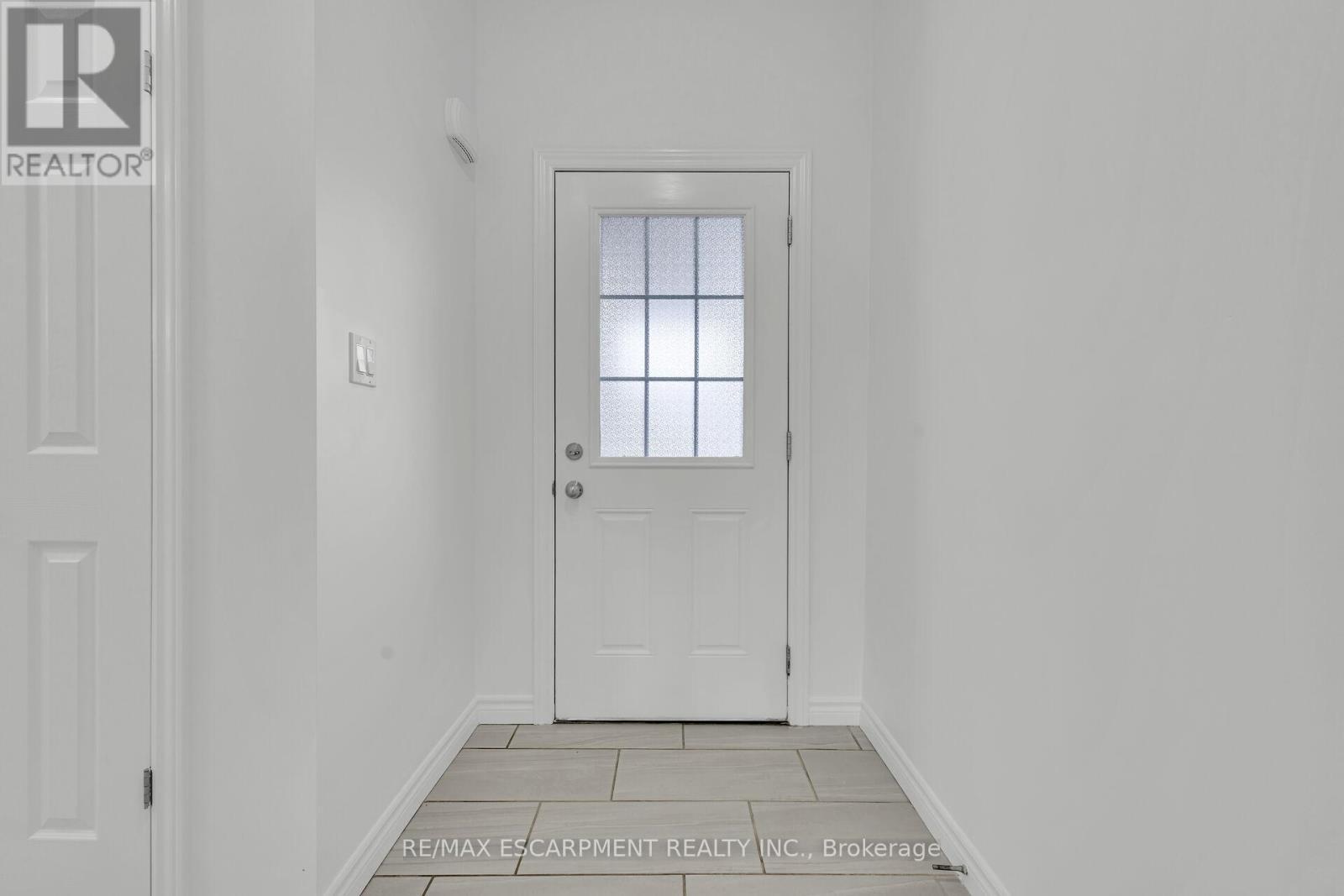 1318 Caen Avenue, Woodstock, ON