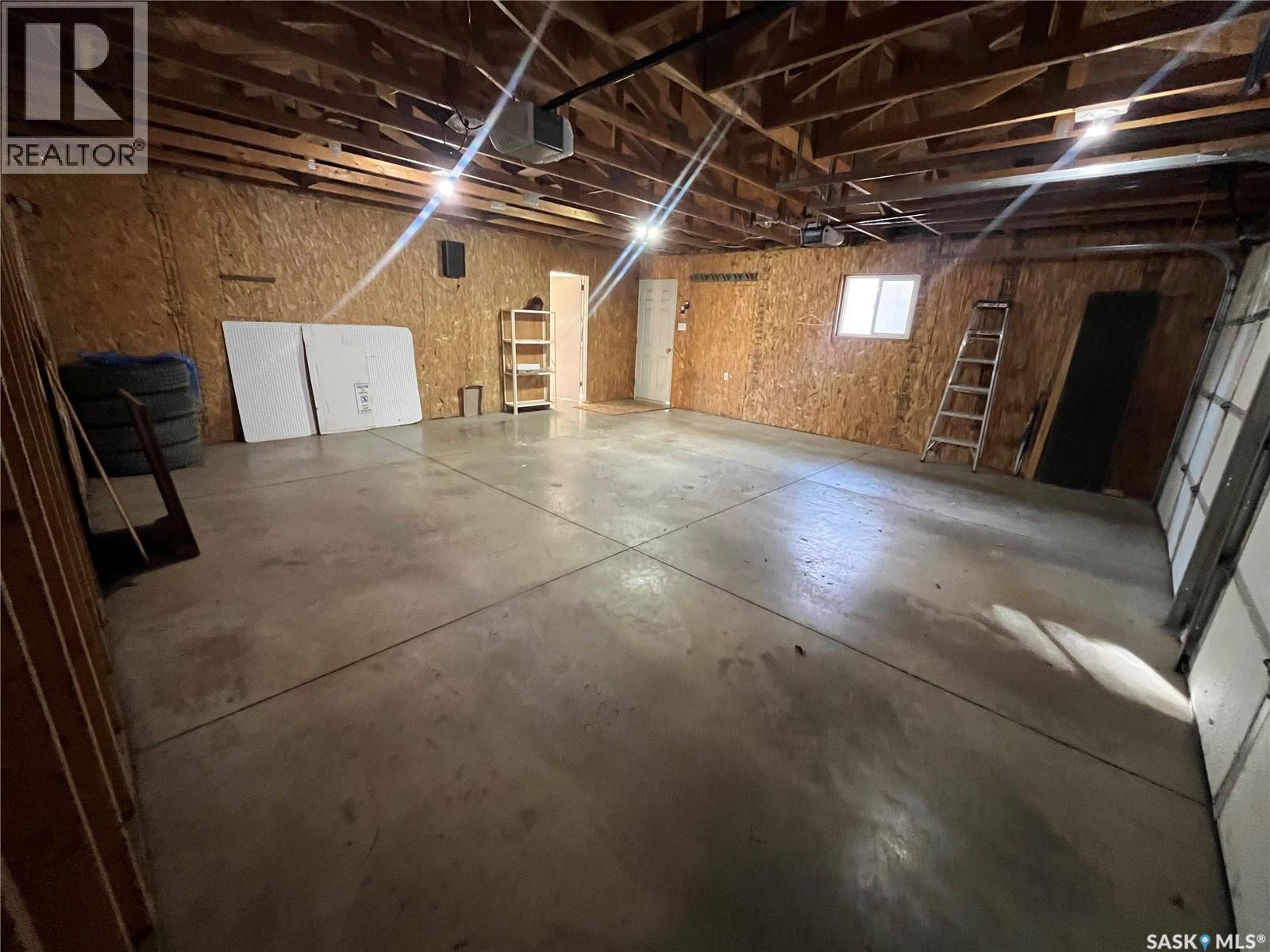 1123 Asquith Drive, Esterhazy, SK