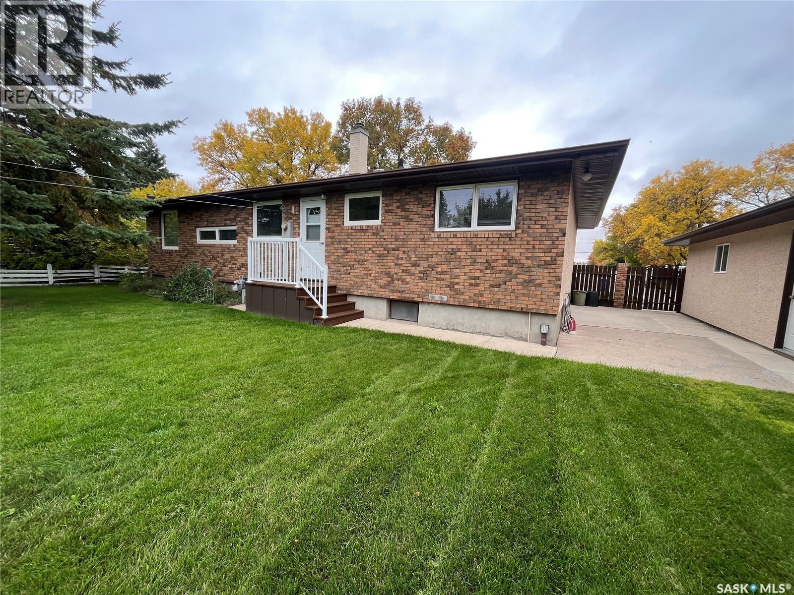 1123 Asquith Drive, Esterhazy, SK