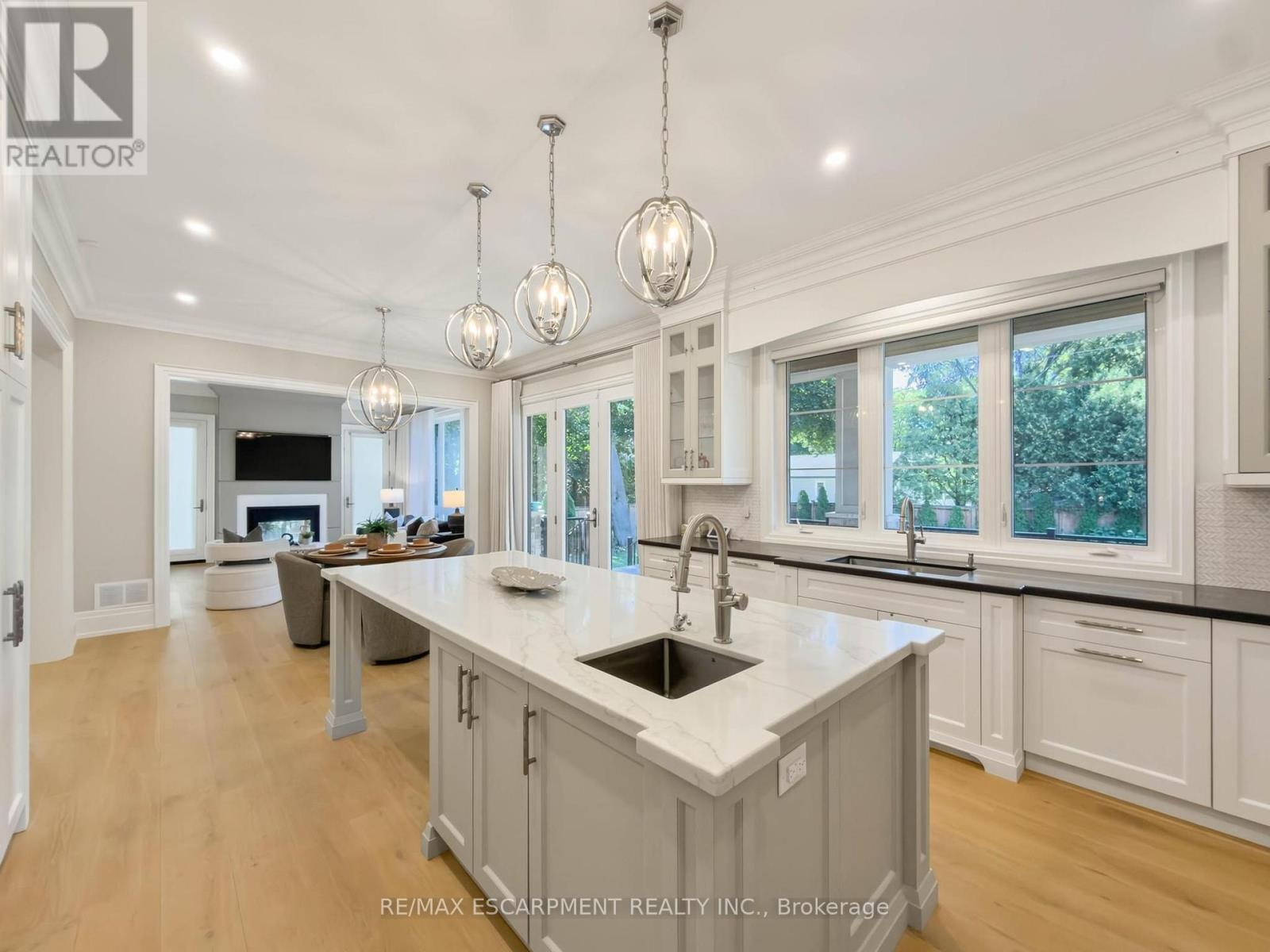 236 Poplar Drive, Burlington, ON