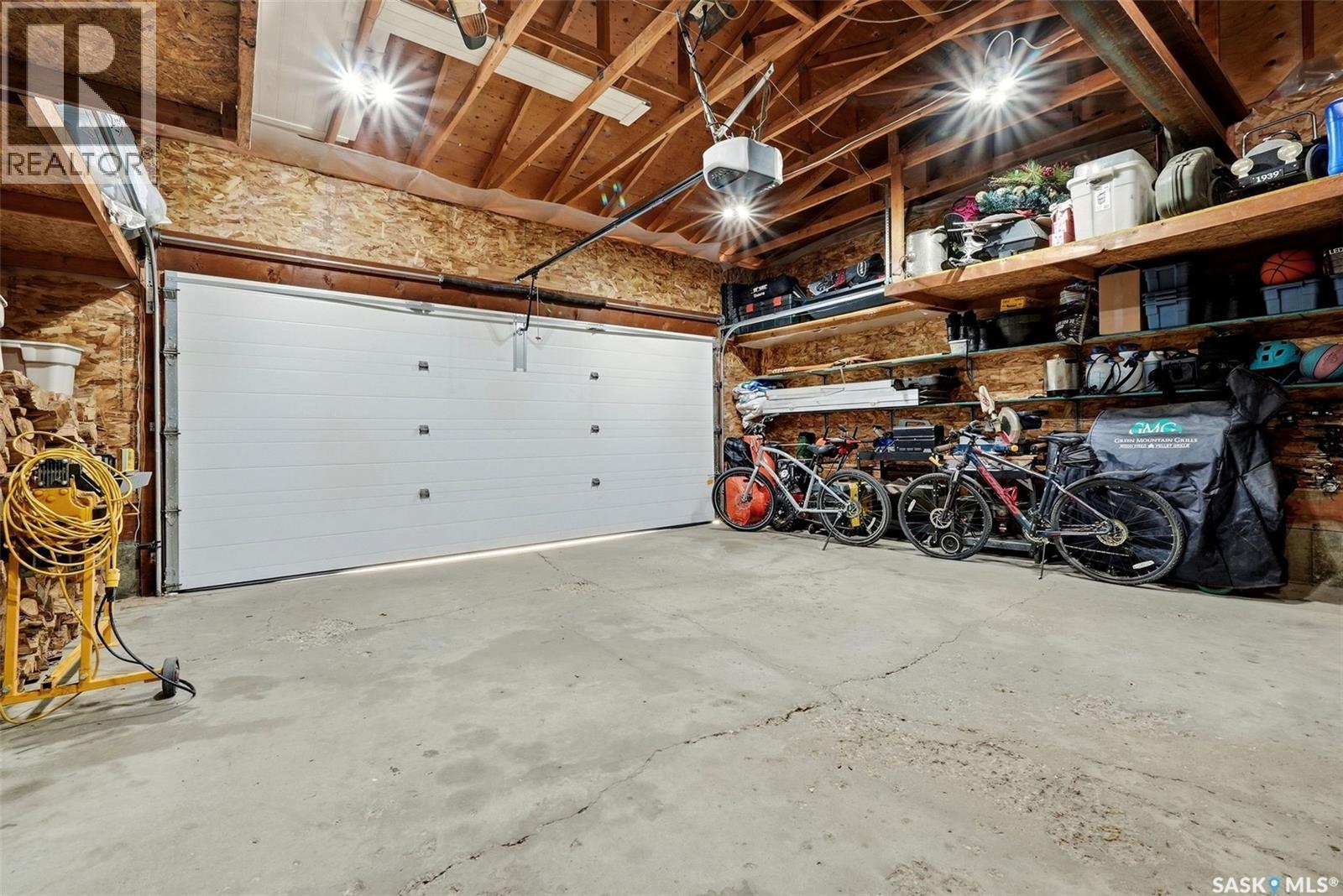 3123 Kanuka Place E, Regina, SK