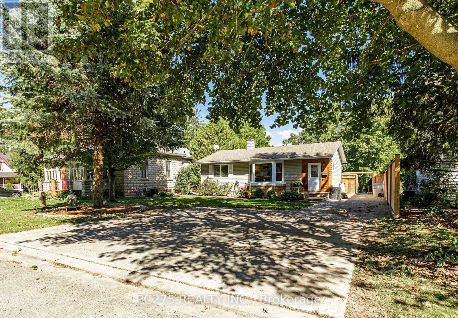 82 Centre Street, Huron East (Seaforth), ON