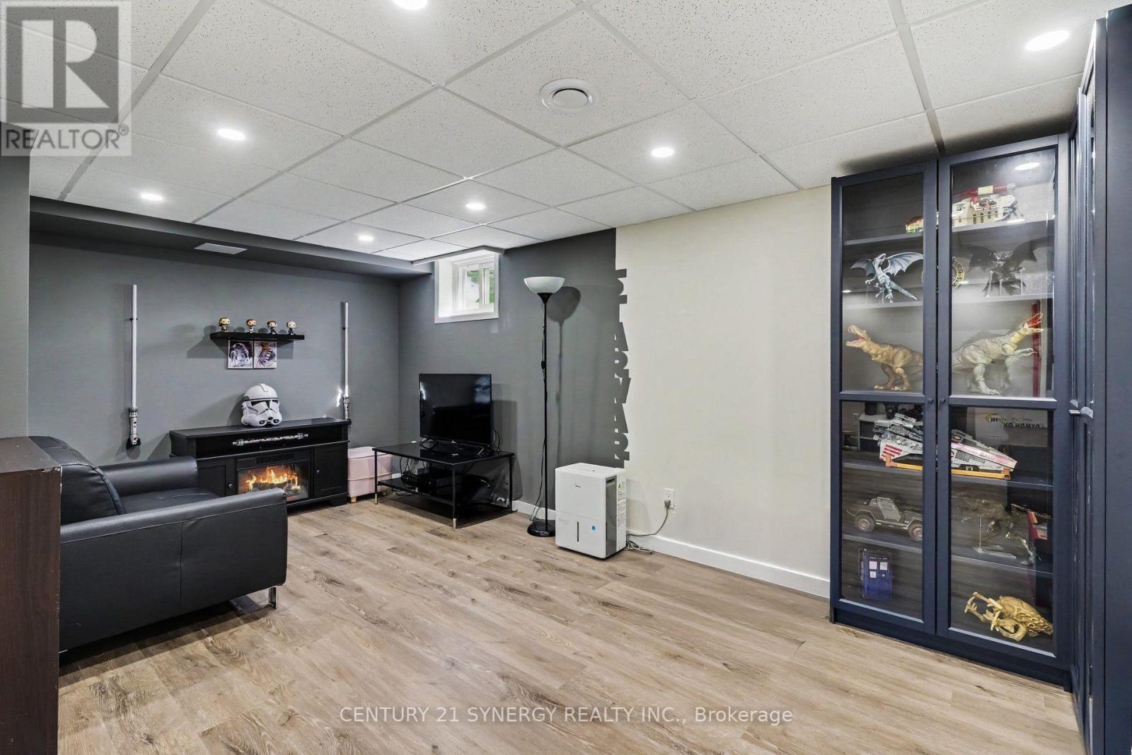 6170 Brookside Lane, Ottawa, ON