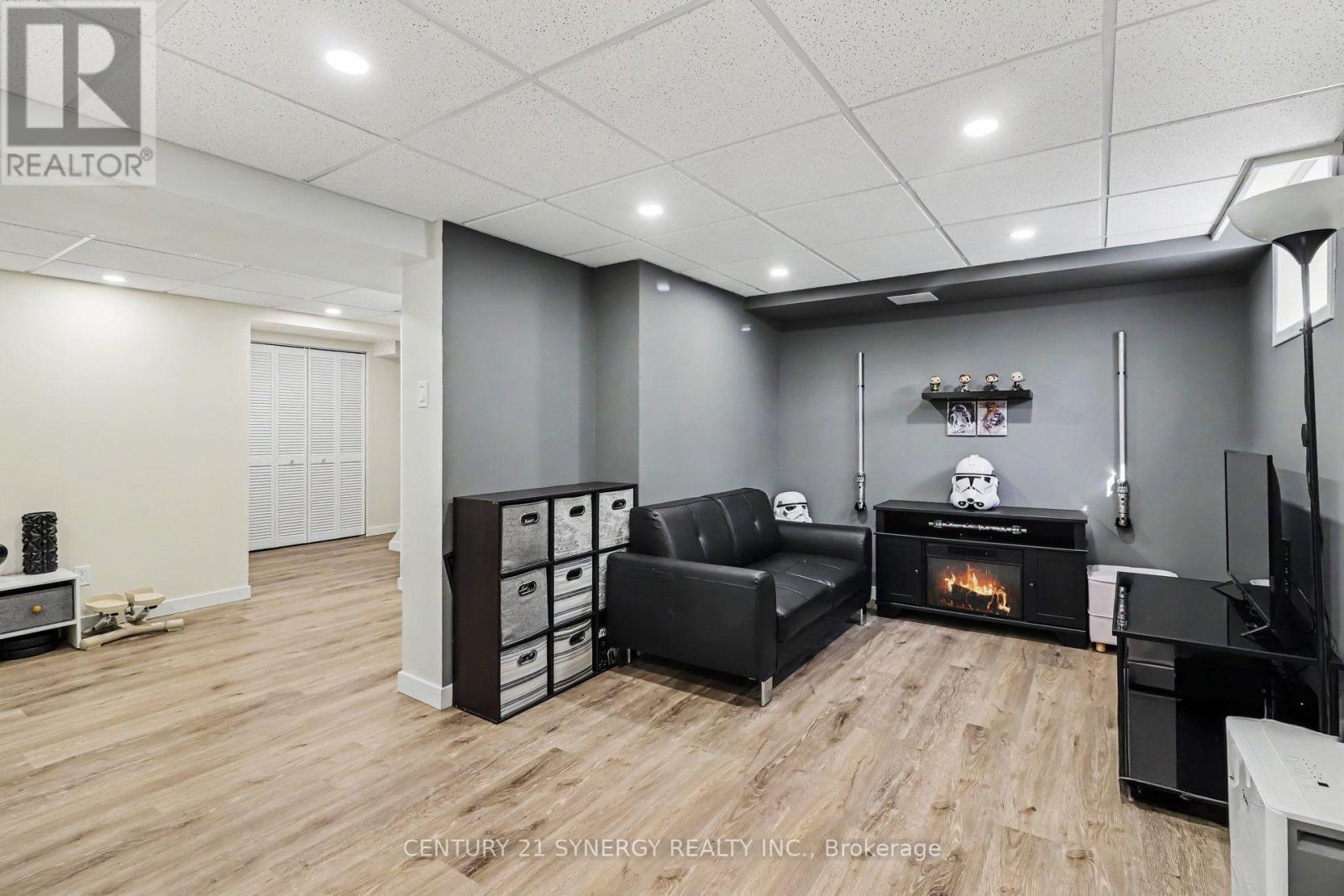 6170 Brookside Lane, Ottawa, ON