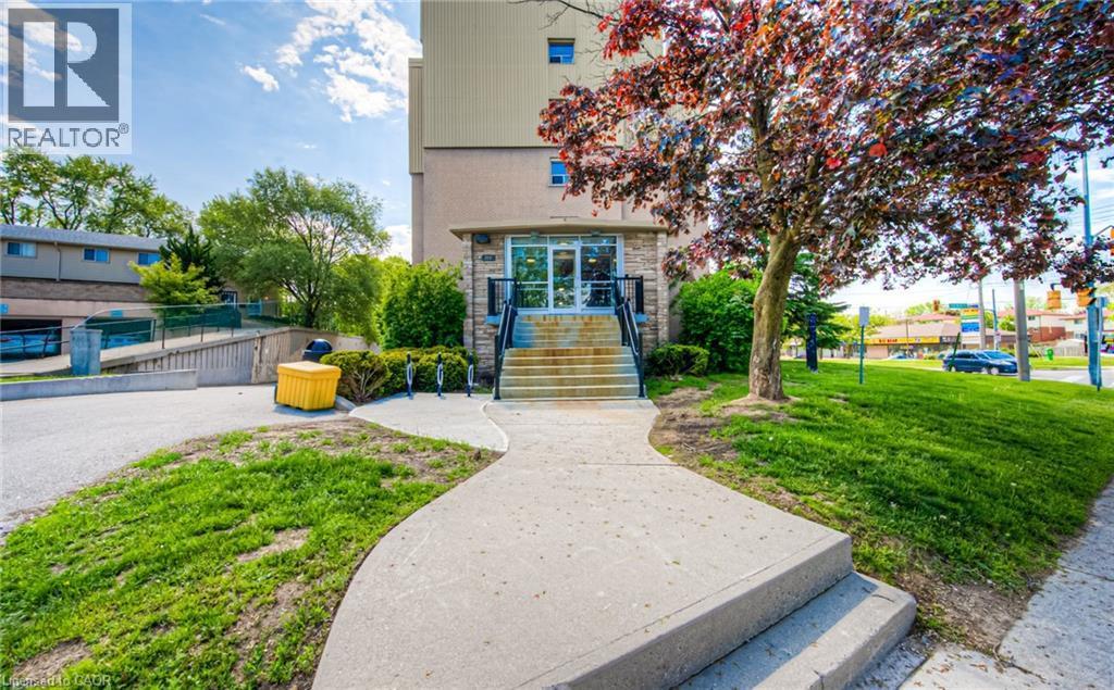 283 Fairway Road N Unit# 501, Kitchener, ON