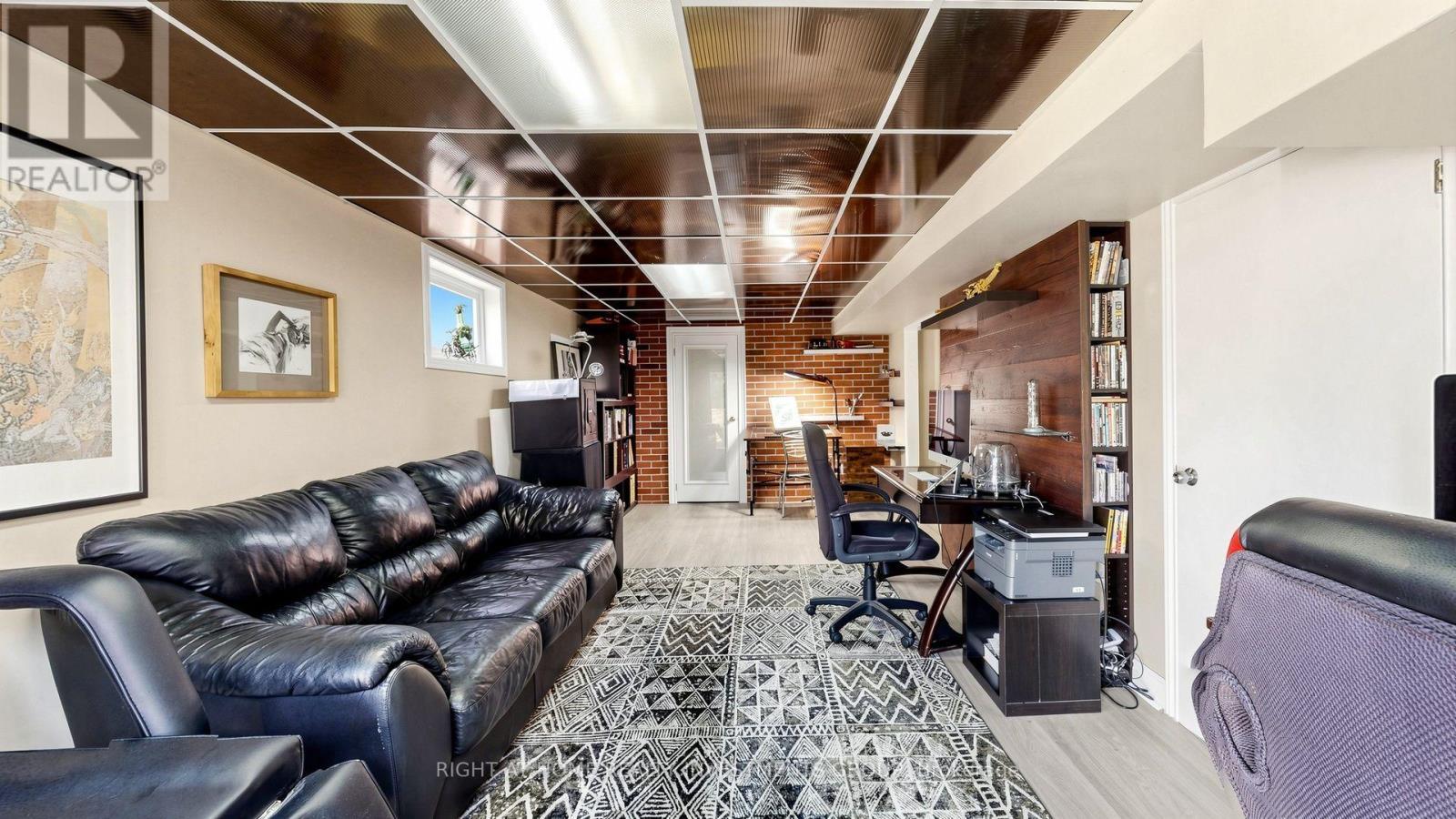New Ceiling Panels, New Laminate Floors - 86 Burling Place, Newmarket, ON