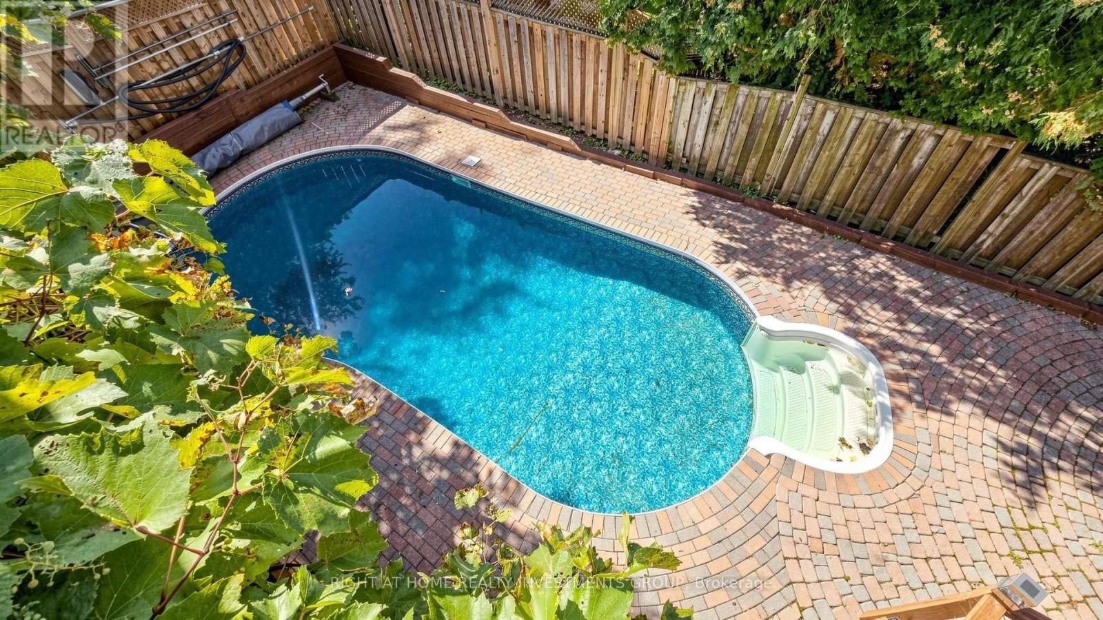 Perfect Outdoor Retreat - 86 Burling Place, Newmarket, ON