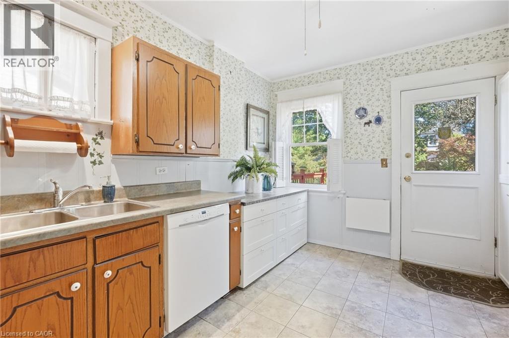 41 East 14Th Street, Hamilton, ON