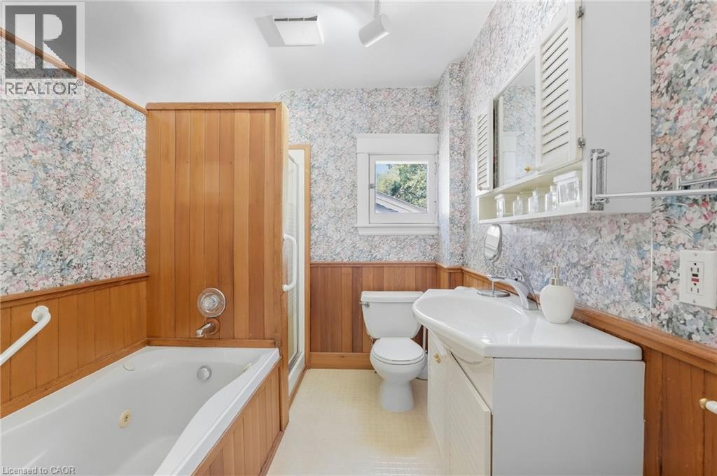 41 East 14Th Street, Hamilton, ON