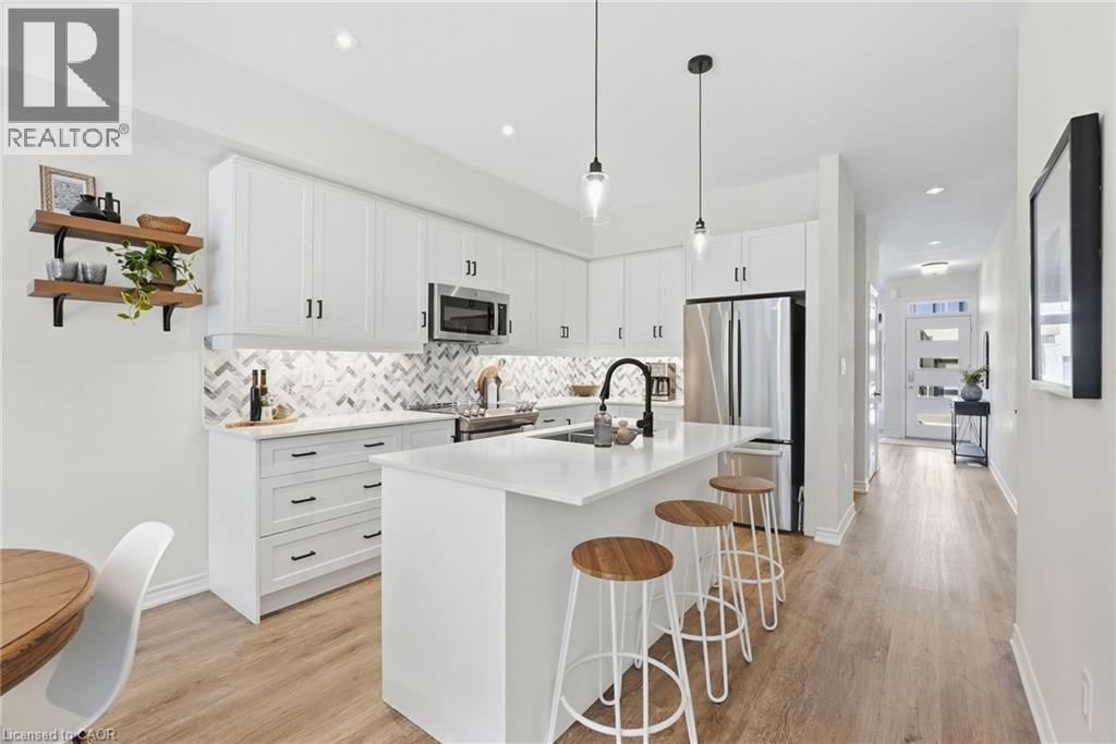 26 Bensley Lane, Hamilton, ON