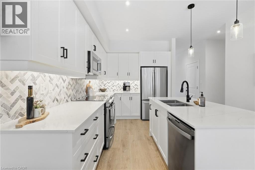 26 Bensley Lane, Hamilton, ON