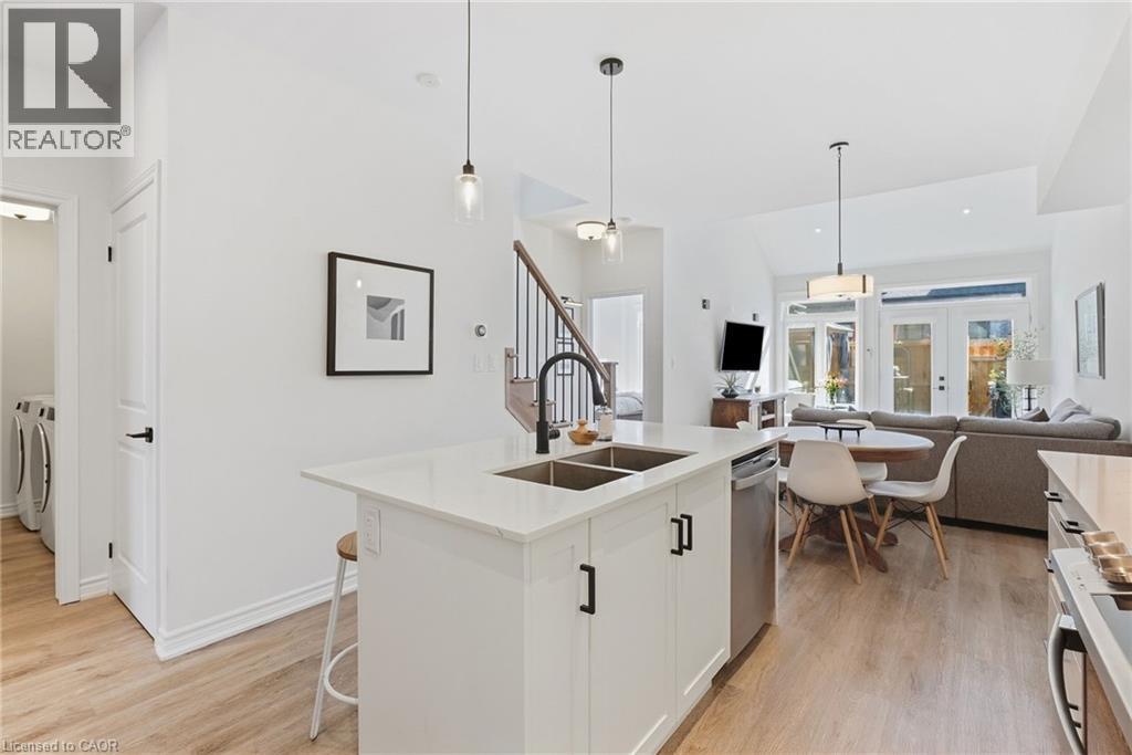 26 Bensley Lane, Hamilton, ON
