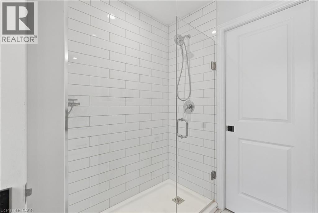 26 Bensley Lane, Hamilton, ON