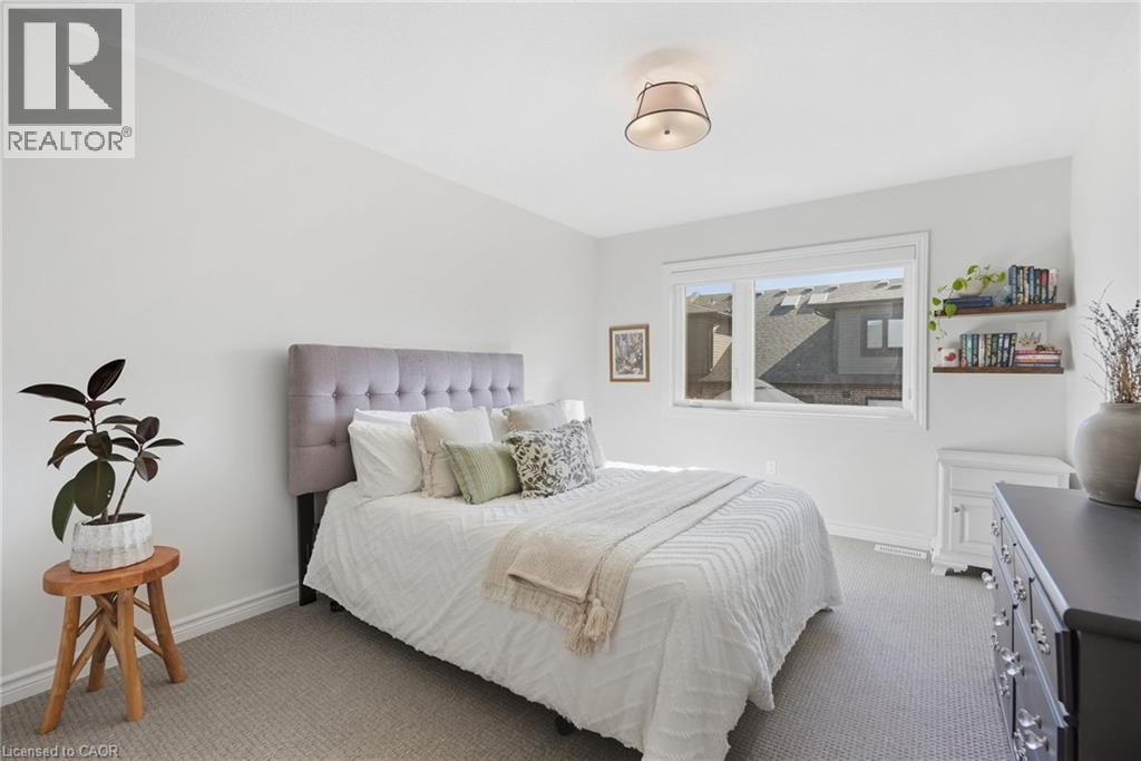 26 Bensley Lane, Hamilton, ON