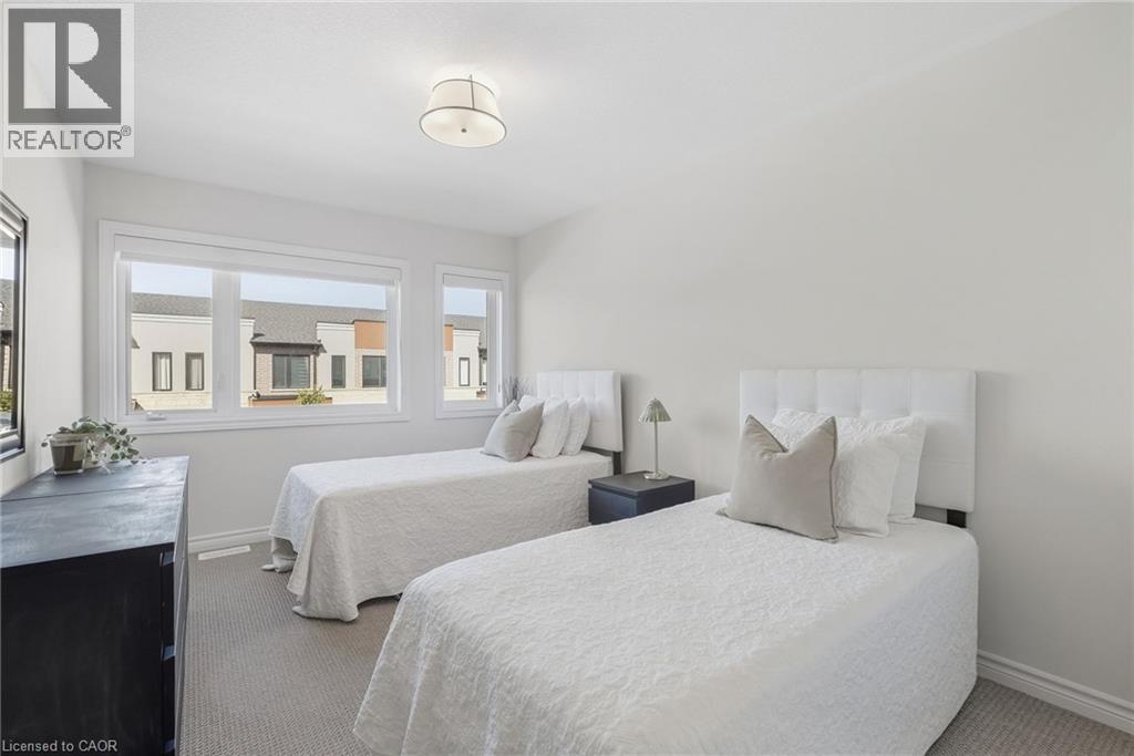 26 Bensley Lane, Hamilton, ON