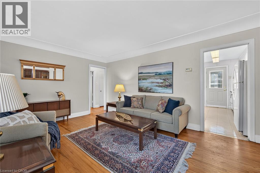 174 Montrose Avenue, Hamilton, ON