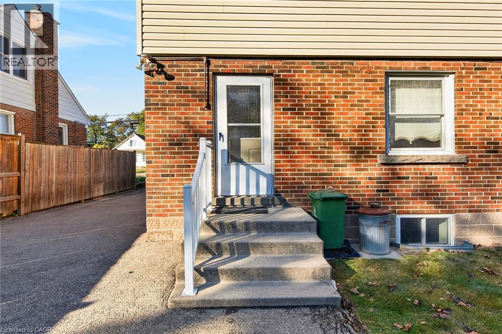 174 Montrose Avenue, Hamilton, ON