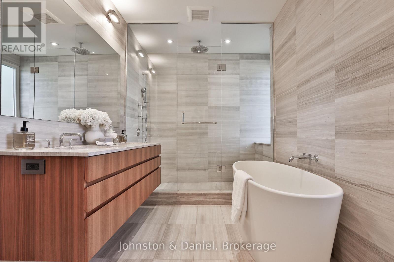 Lux primary 5 piece ensuite bath, walk-in shower - 69 Sullivan Street, Toronto, ON