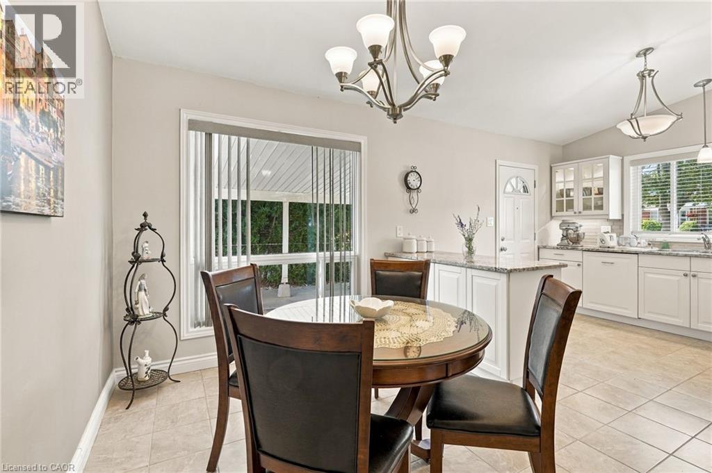 46 Lawrence Avenue, Hamilton, ON