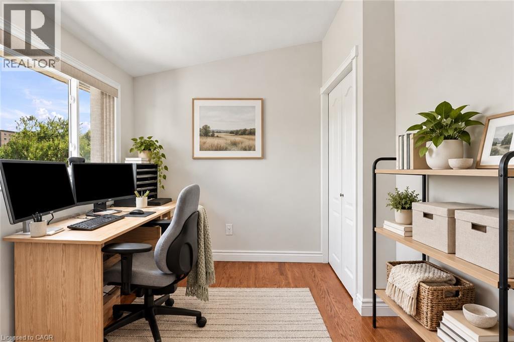 46 Lawrence Avenue, Hamilton, ON