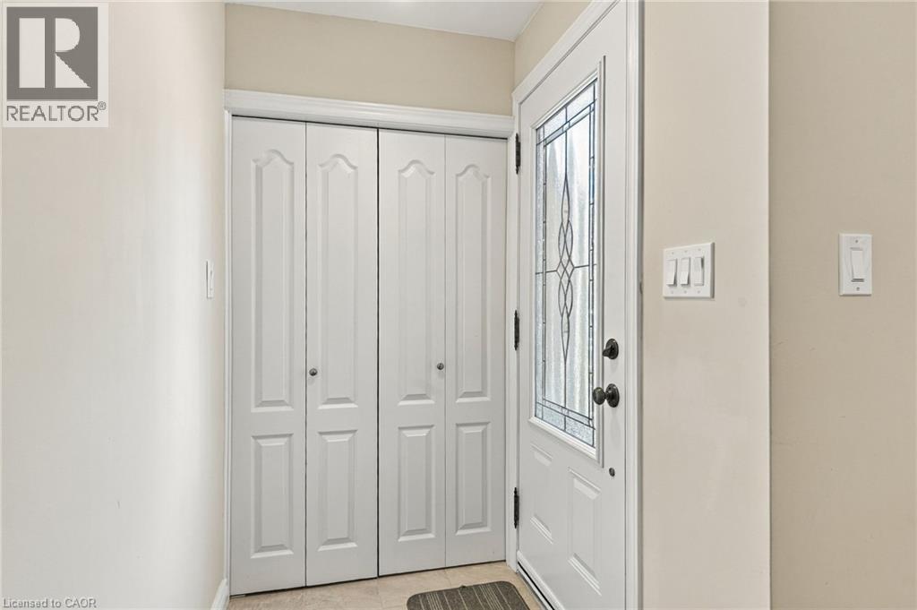 46 Lawrence Avenue, Hamilton, ON