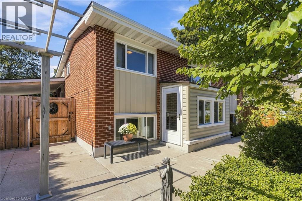46 Lawrence Avenue, Hamilton, ON