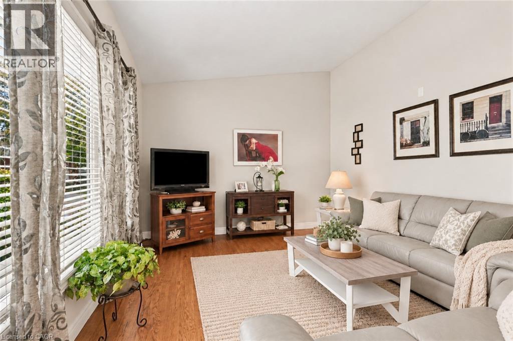 Virtually Staged - 46 Lawrence Avenue, Hamilton, ON