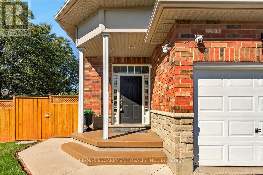 85 Benziger Lane, Hamilton, ON