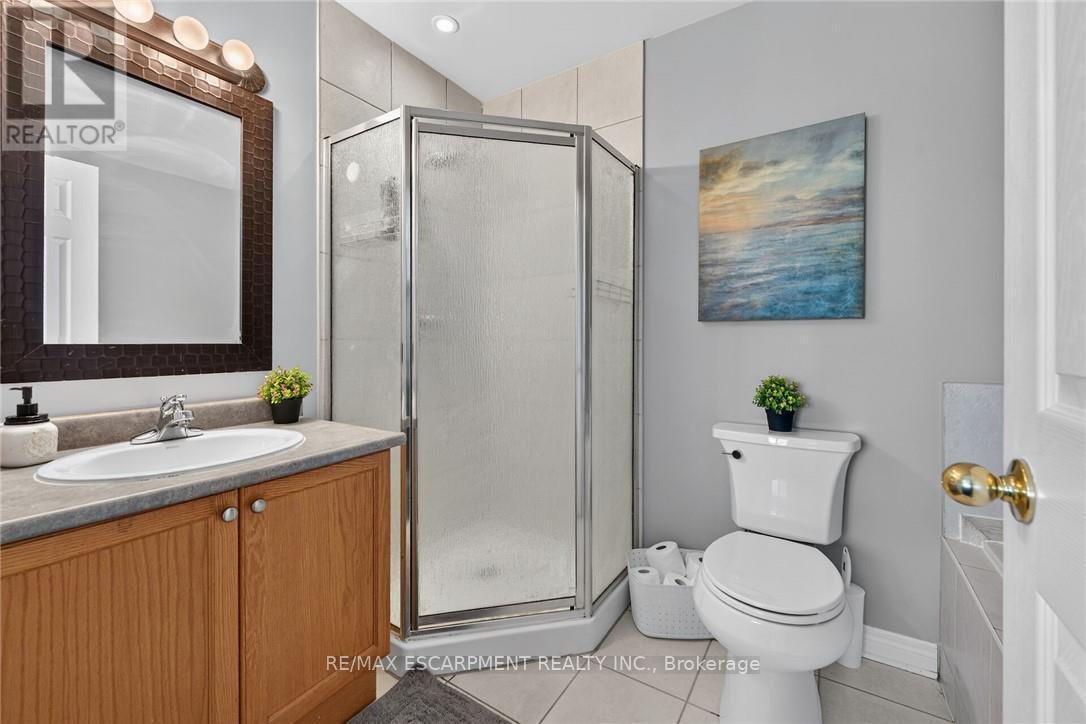85 Benziger Lane, Hamilton, ON