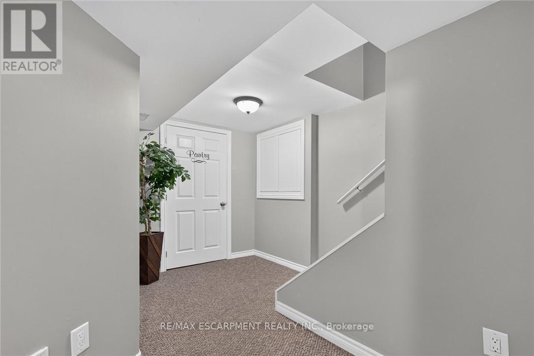 85 Benziger Lane, Hamilton, ON