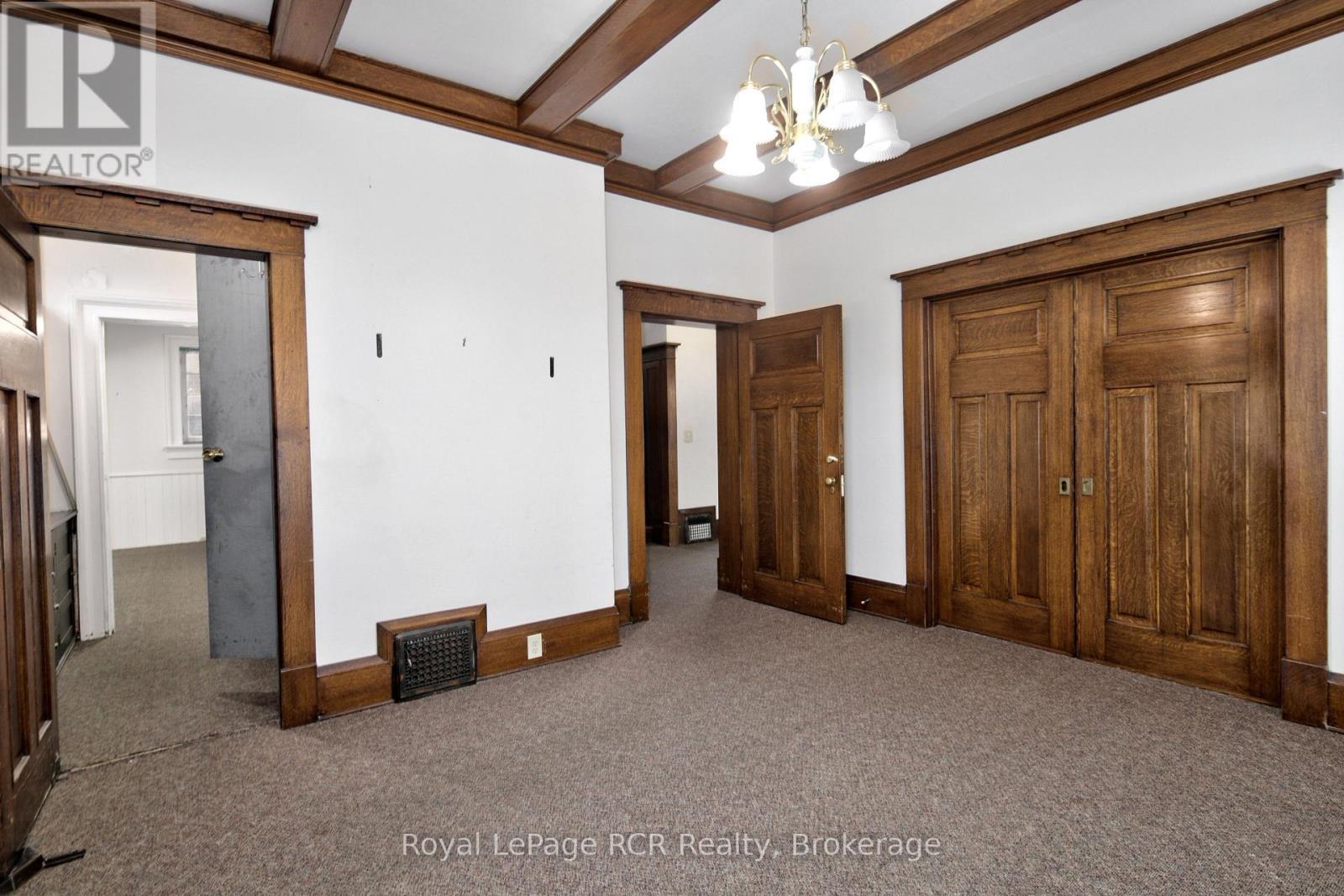 912 2Nd Avenue W, Owen Sound, ON
