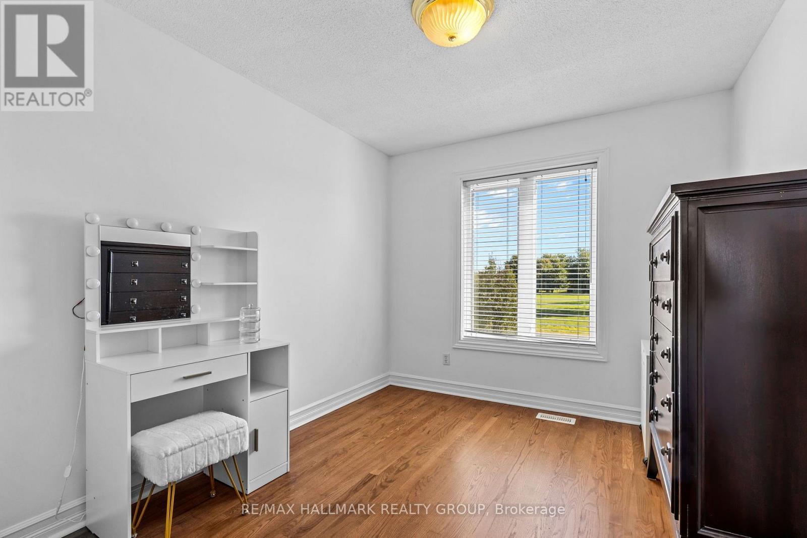 1240 Arbuste Avenue, Ottawa, ON