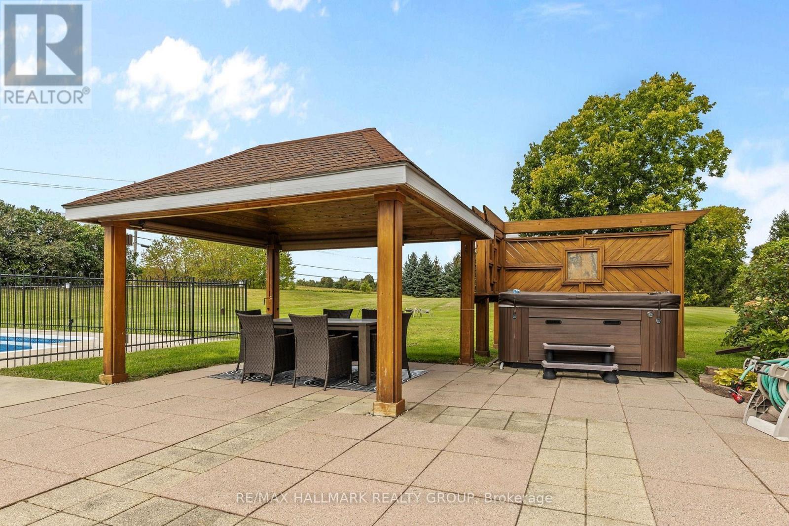 1240 Arbuste Avenue, Ottawa, ON