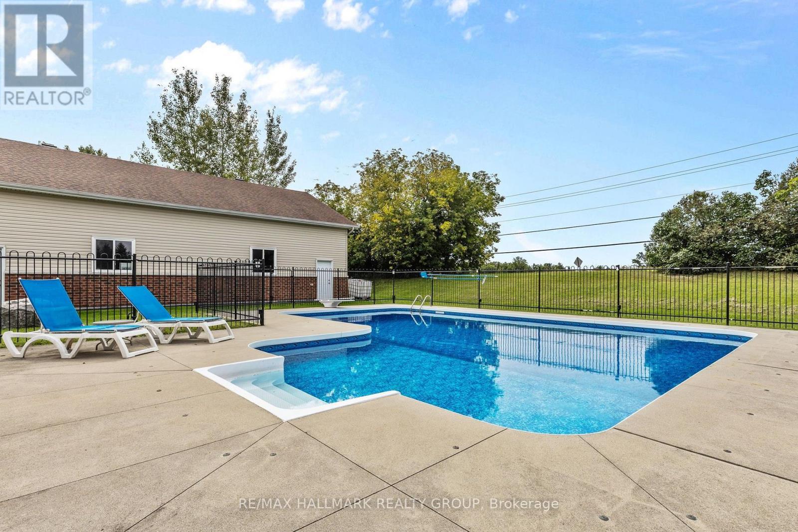 1240 Arbuste Avenue, Ottawa, ON