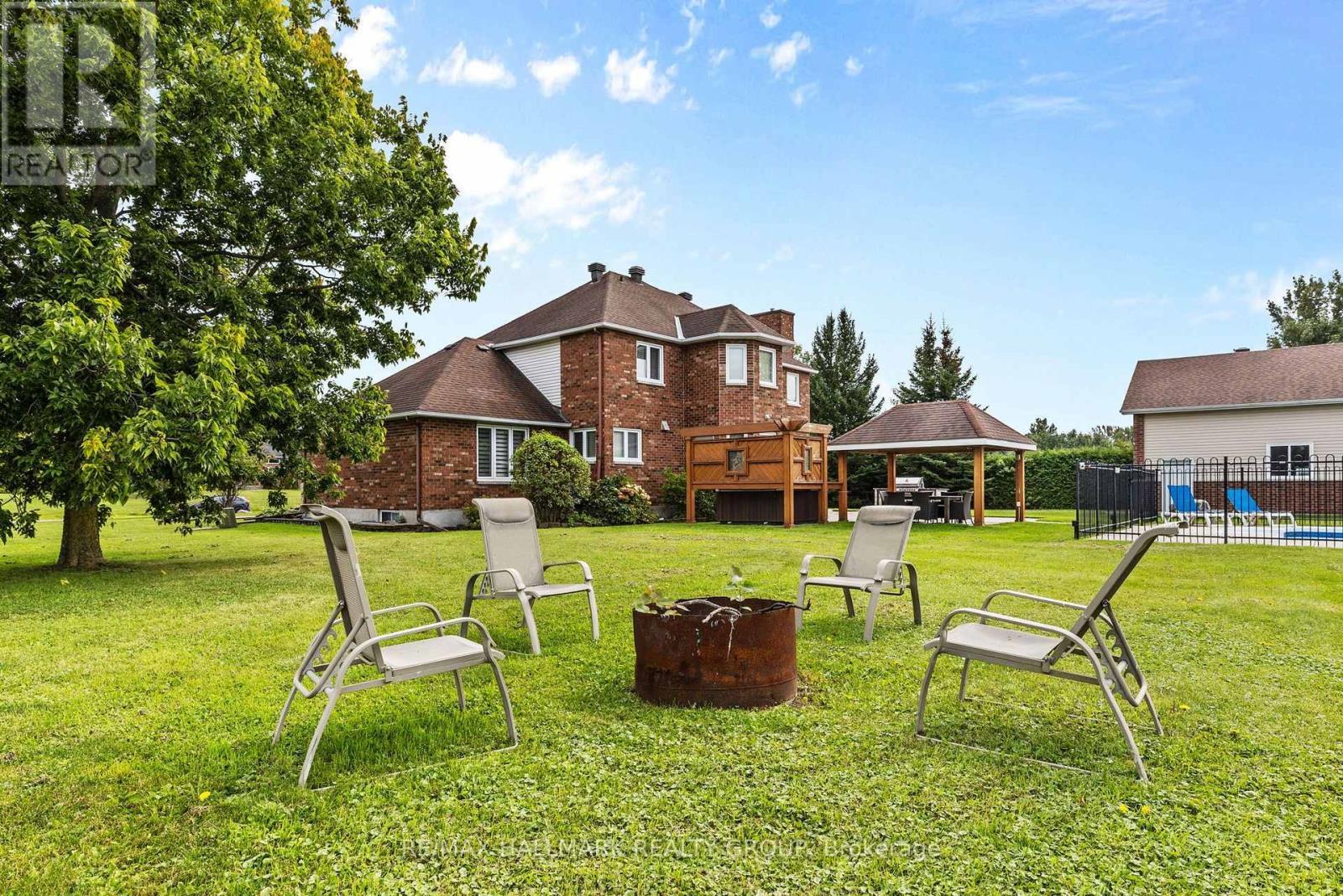 1240 Arbuste Avenue, Ottawa, ON