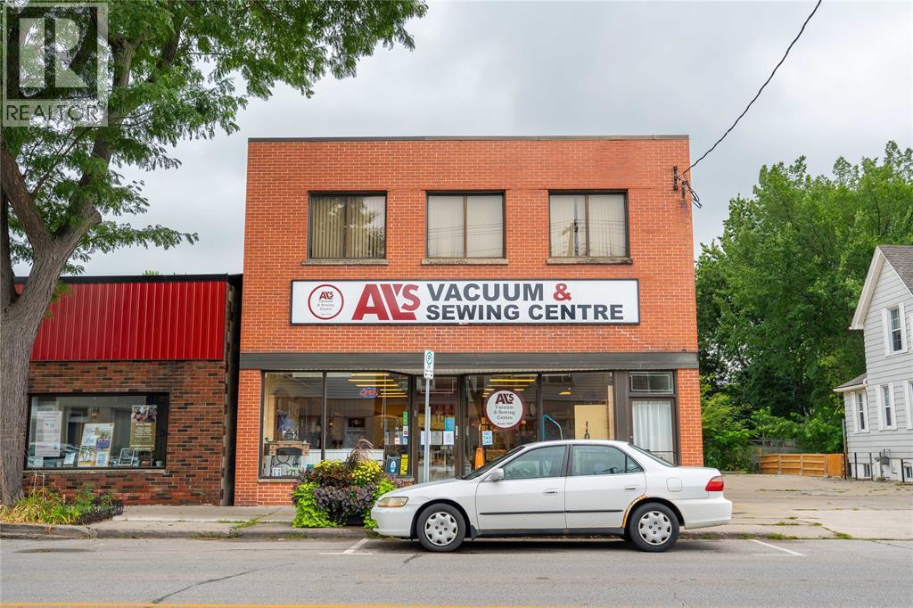 110 Mitton Street South, Sarnia, ON